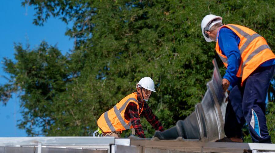 Professional new roof installation services in Laredo, TX